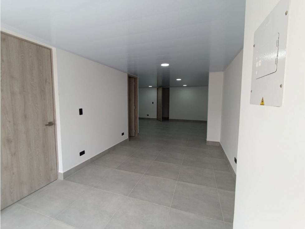 Oficina en arriendo, Llano grande - 3