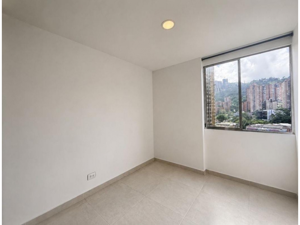 APARTAMENTO EN CIUDAD DEL RIO PARA ARRIENDO — foto 6