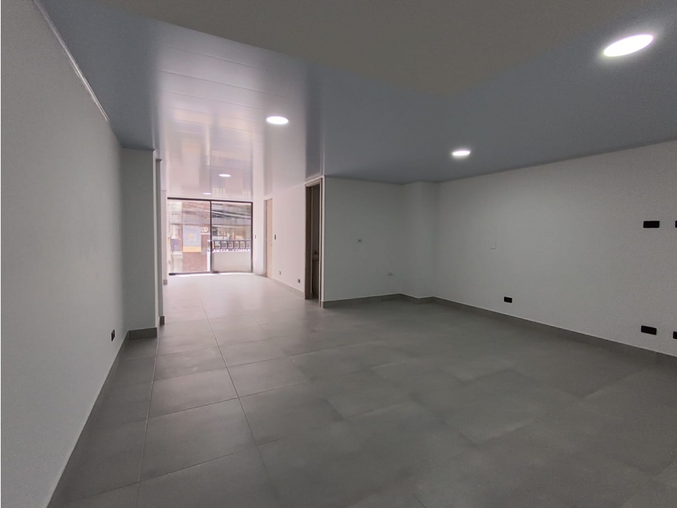 Oficina en arriendo, Llano grande - 3