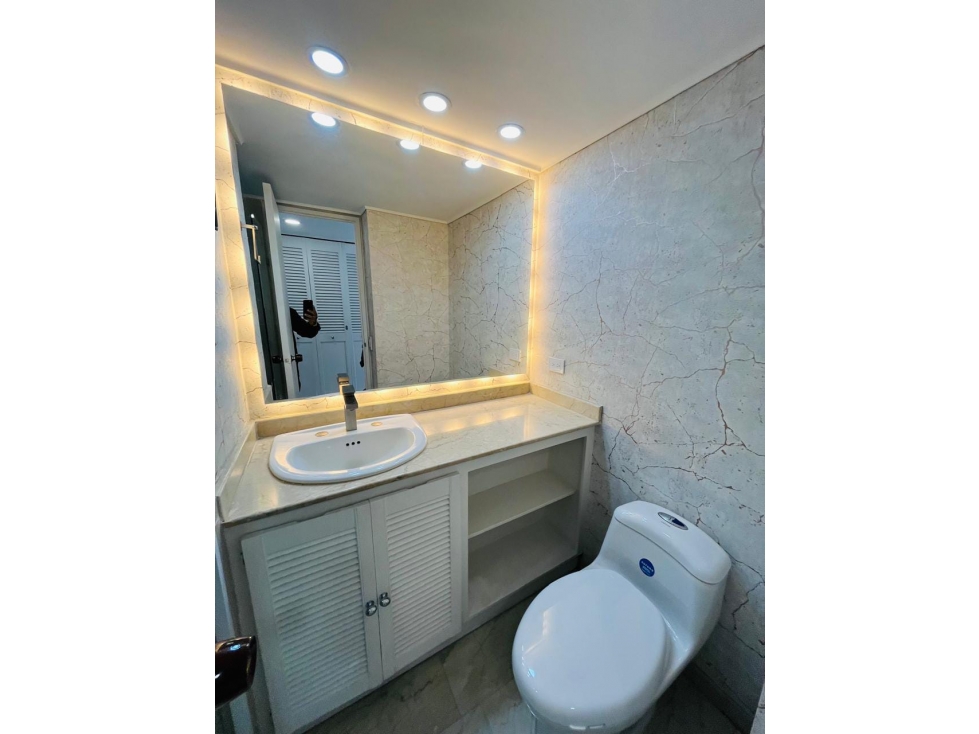 APARTAMENTO EN ALQUILER EN EL POBLADO — foto 6