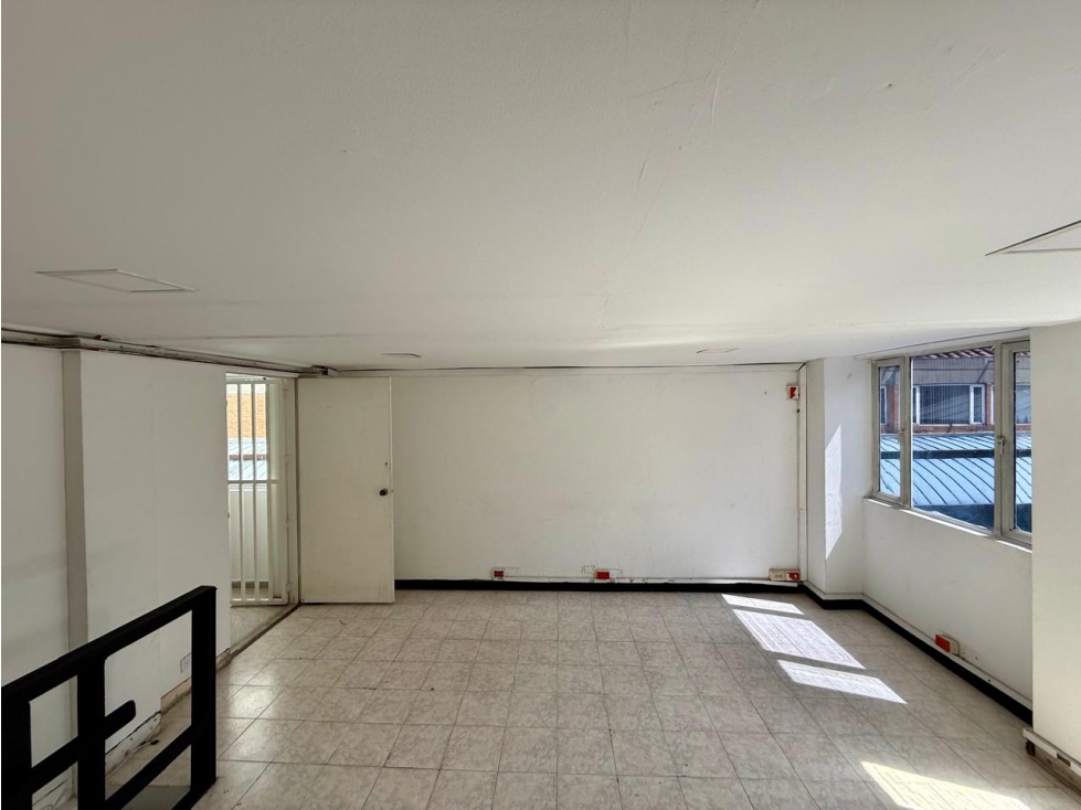 LOCAL EN VENTA - Plazuelas de San Diego — foto 5