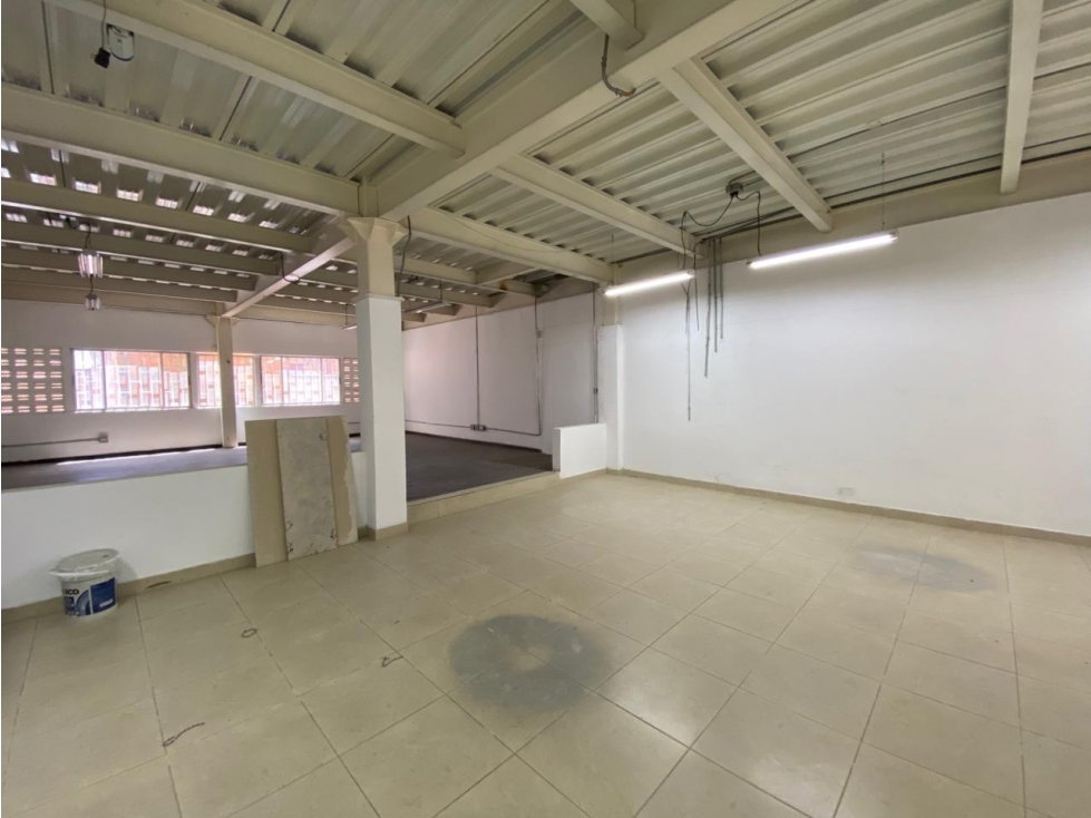 BODEGA PARA LA VENTA EN BELLO - 1