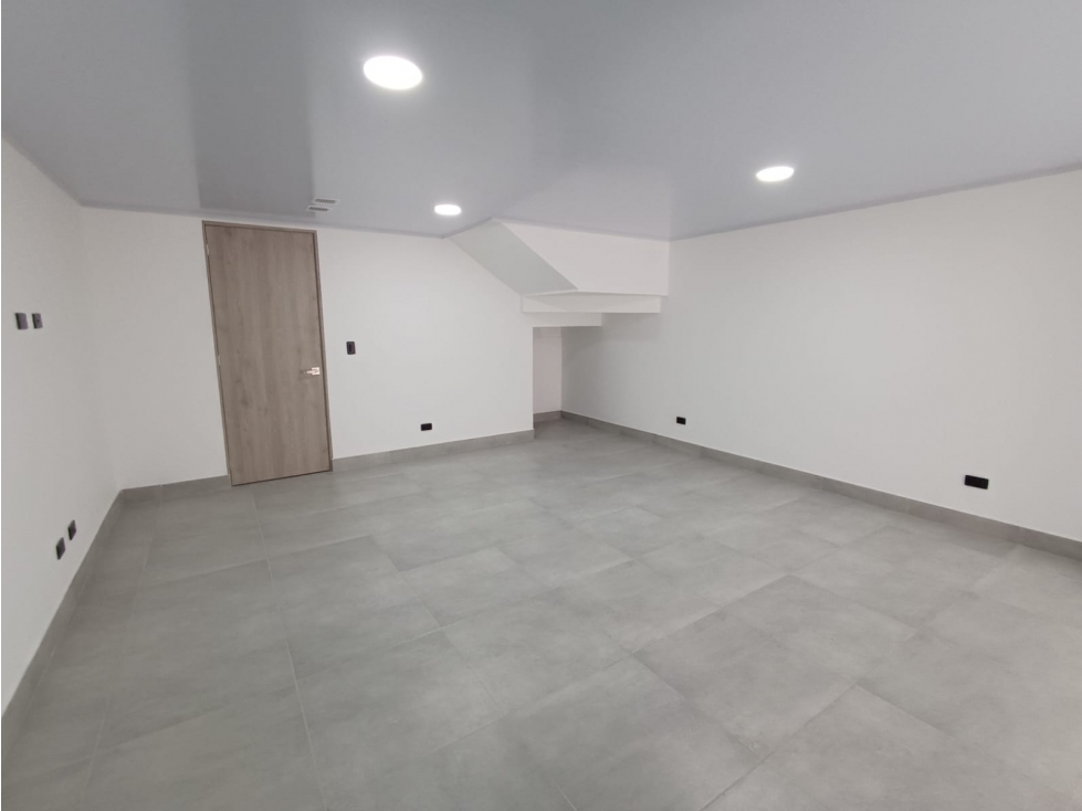 Oficina en arriendo, Llano grande - 4