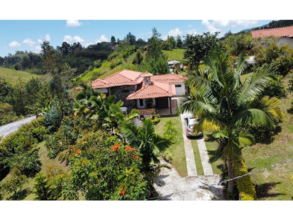 Casa Finca en arriendo Via Rionegro el Carmen