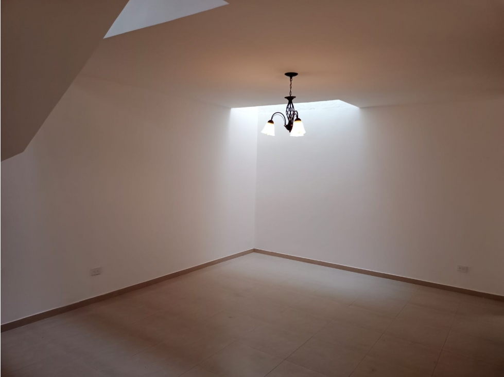 VENTA CASA UNIFAMILIAR BARRIO NUEVO ALVERNIA TULUA. — foto 6