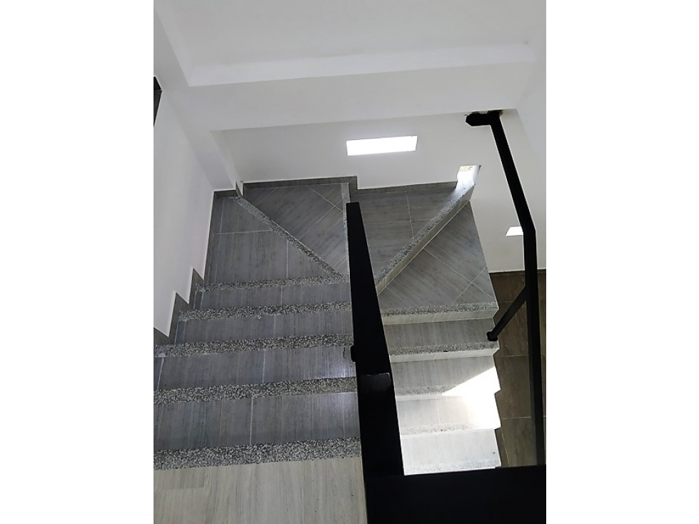 VENTA CASA LA COLINA - TULUA