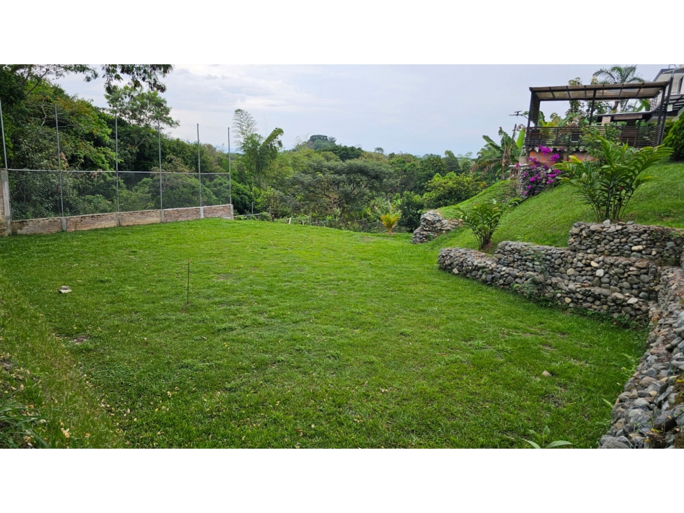 SE VENDE CASA CAMPESTRE VIA LA MARINA - TULUA - 1