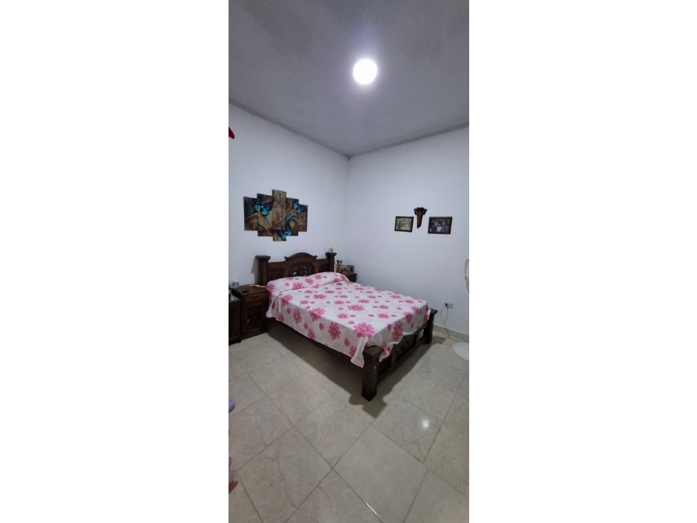 SE VENDE CASA BARRIO ROJAS - TULUA