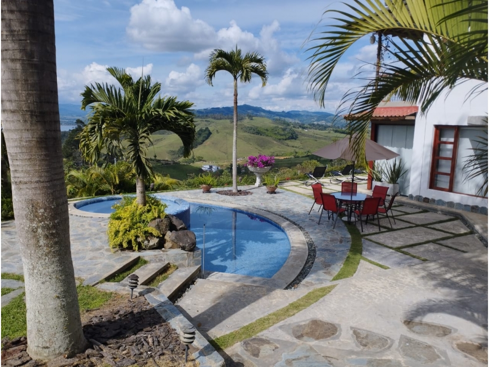 VENTA CASA LAGO CALIMA - DARIEN - 2