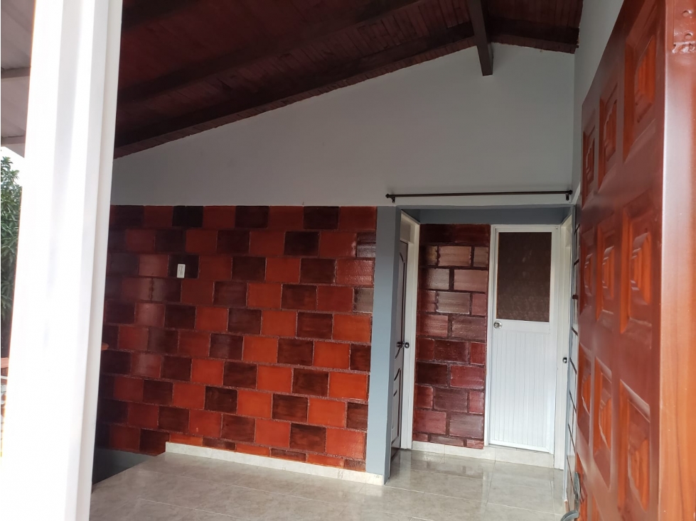 VENTA CASA BIFAMILIAR URB. MARIA CLARA - 2