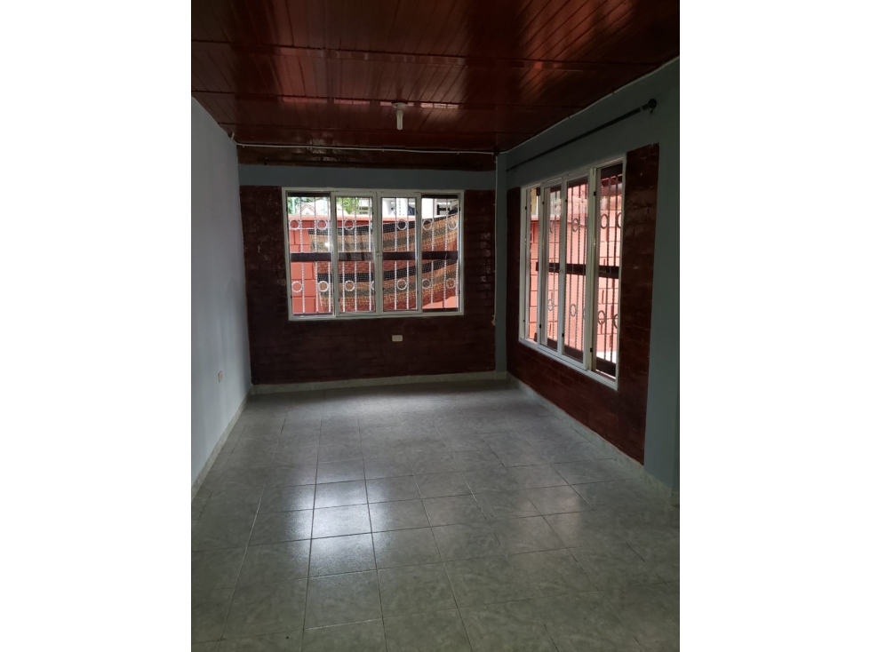 VENTA CASA BIFAMILIAR URB. MARIA CLARA - 3