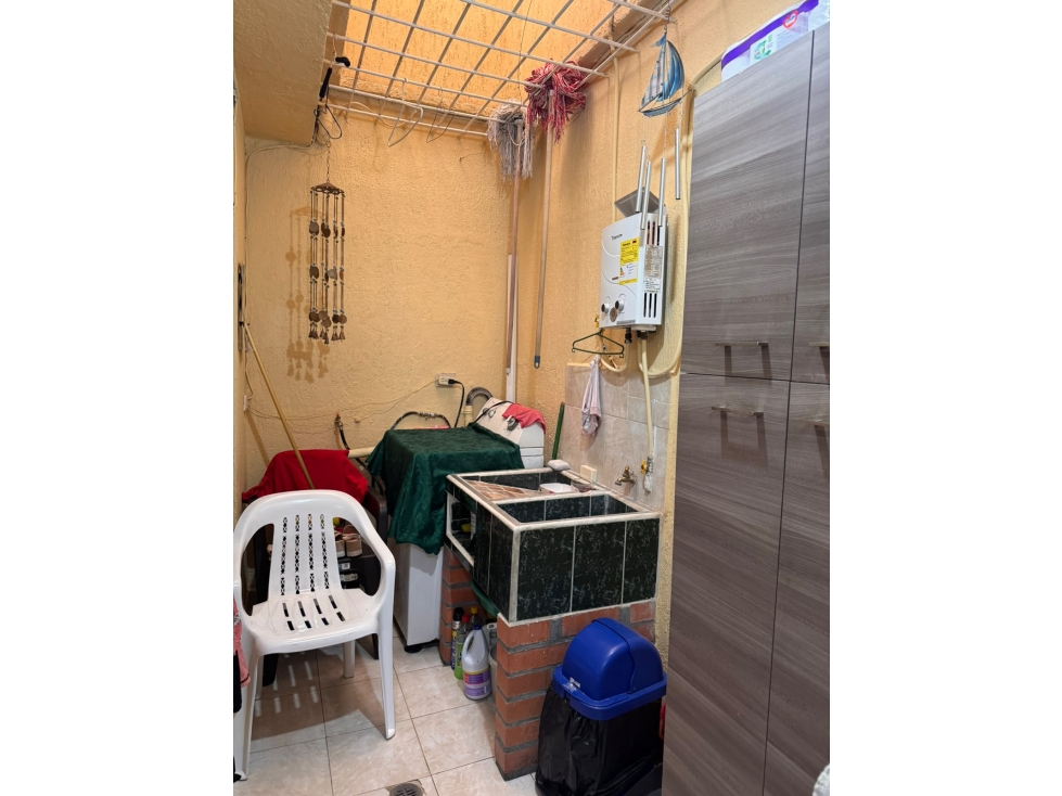 SE VENDE CASA BIFAMILIAR LA ESPERANZA — foto 5