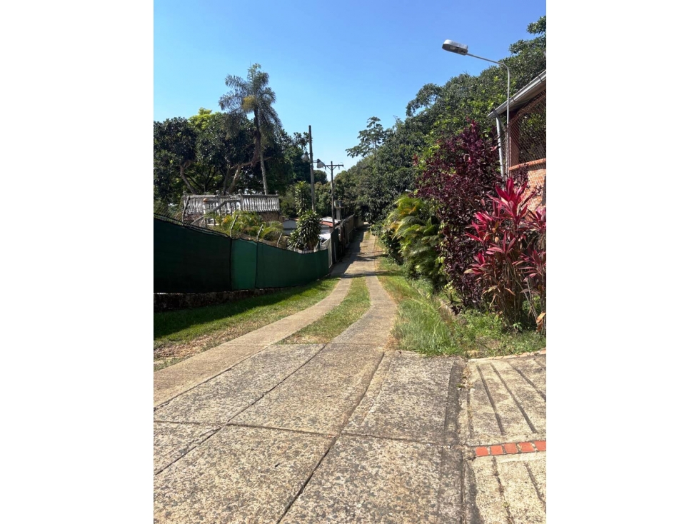 VENTA CASA MULTIFAMILIAR 3 CASAS BUITRERA CALI
