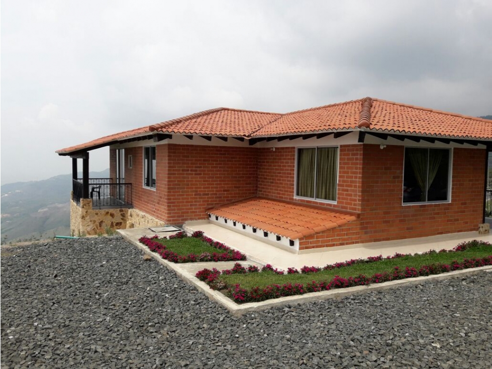 VENDO CASA CAMPESTRE DAPA YUMBO