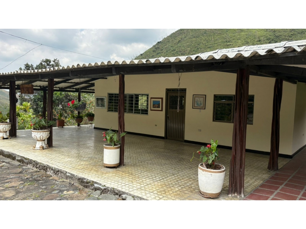 Finca en Venta Alquiler Vereda Santa Inés Yumbo Valle — foto 4