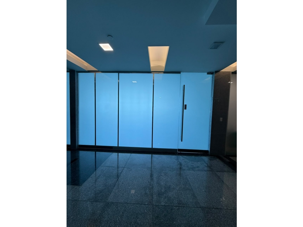 Street Mall, Oficina en Alquiler en Via Brasil (DD560) — foto 5
