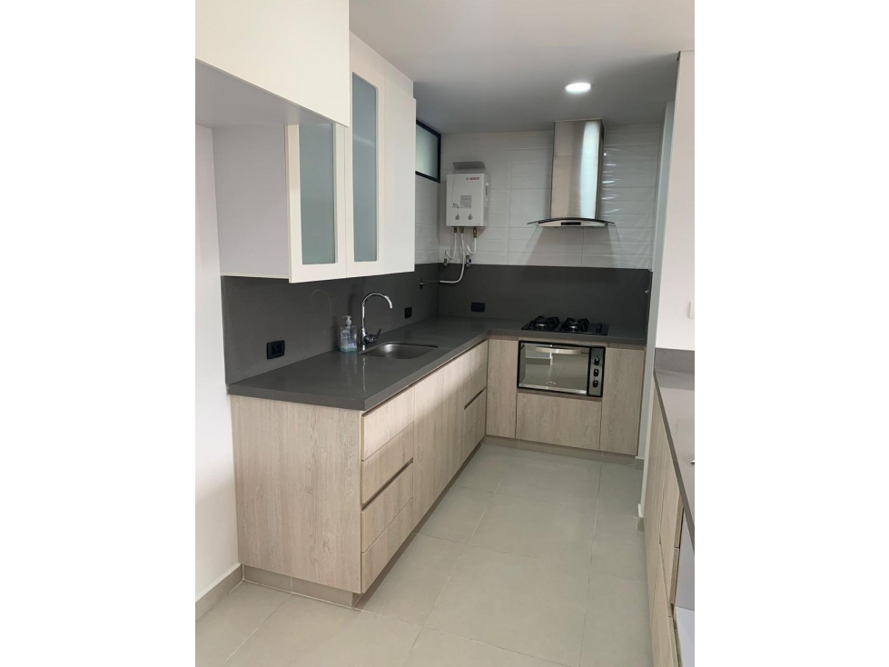 APARTAMENTO EN VENTA / LOMA DE LAS BRUJAS