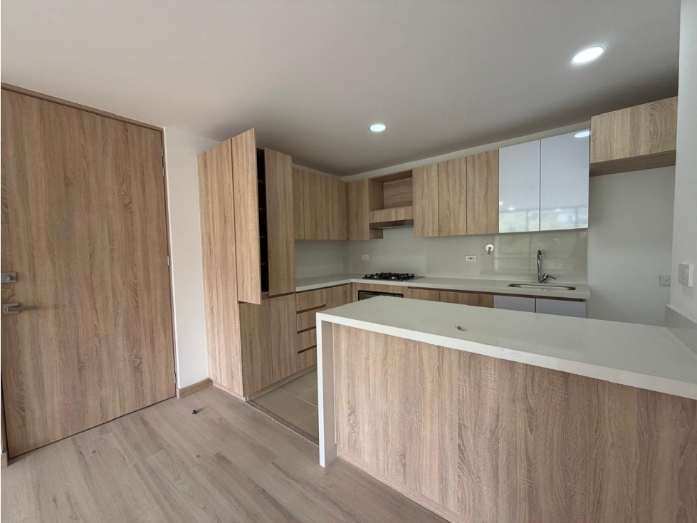 APARTAMENTO VENTA / ENVIGADO / NUEVO / Camino Verde — foto 2