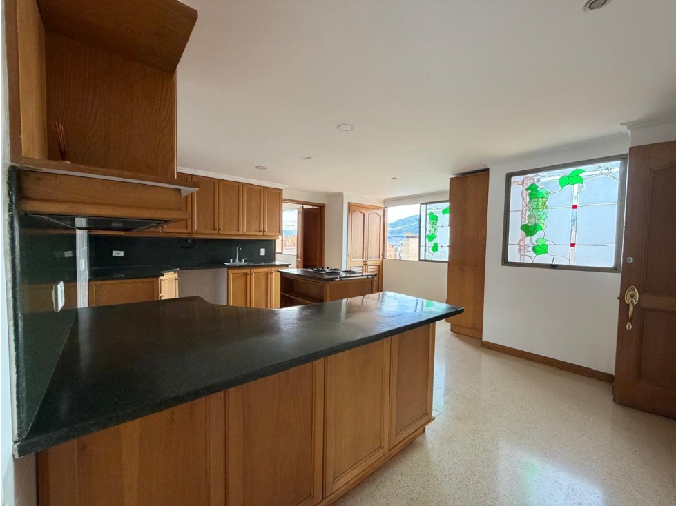 APARTAMENTO EN VENTA / LAURELES — foto 5