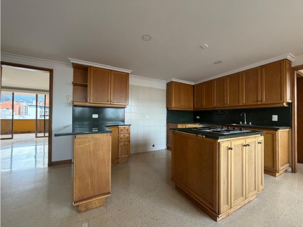 APARTAMENTO EN VENTA / LAURELES — foto 6