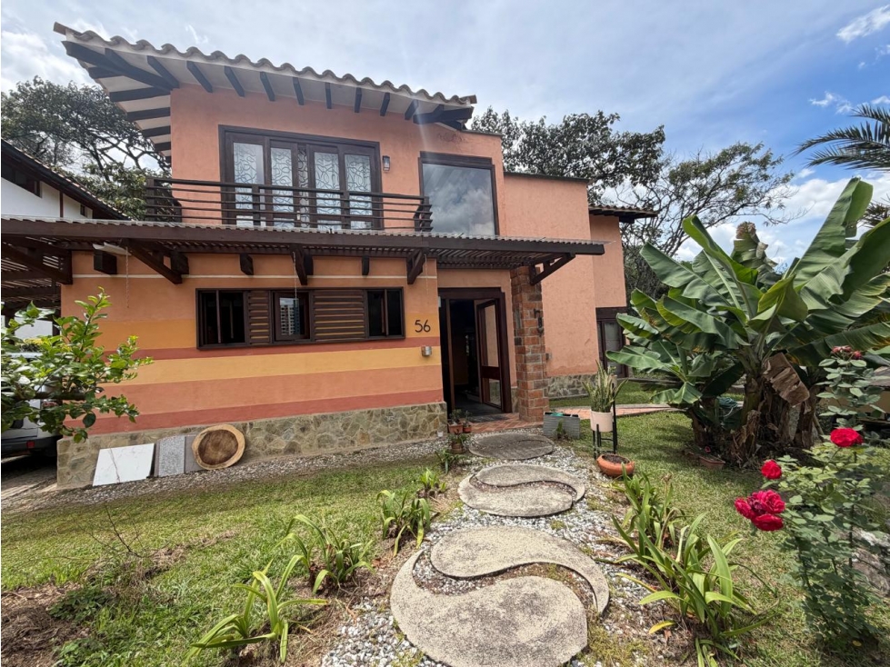 CASA EN PARCELACION / LA ESTRELLA