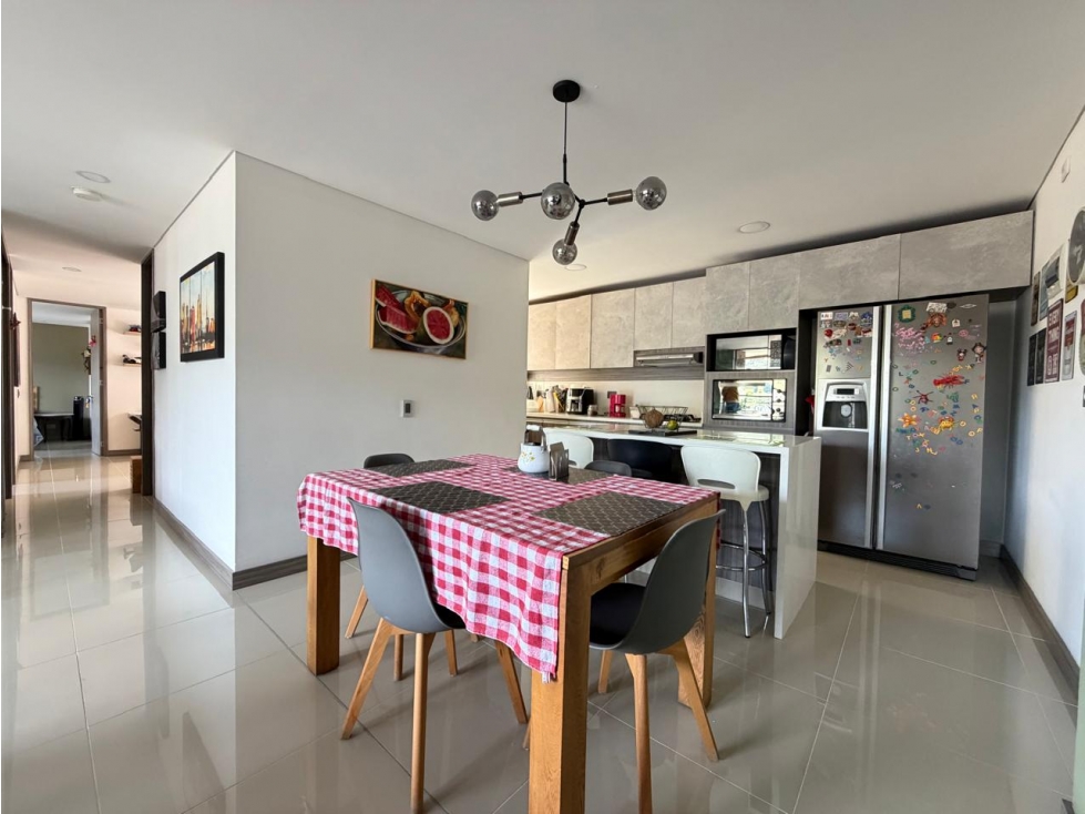 APARTAMENTO EN VENTA / LOMA DE LAS BRUJAS — foto 4