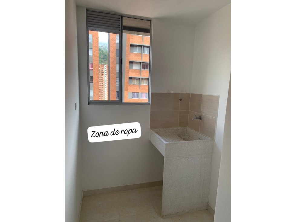 APARTAMENTO EN VENTA / BELLO SECTOR MADERA — foto 2