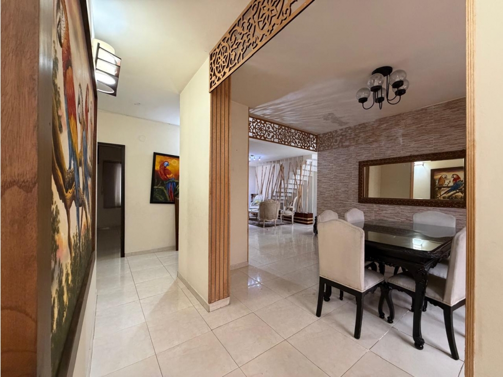 CASA DOS NIVELES EN VENTA / LAURELES — foto 4
