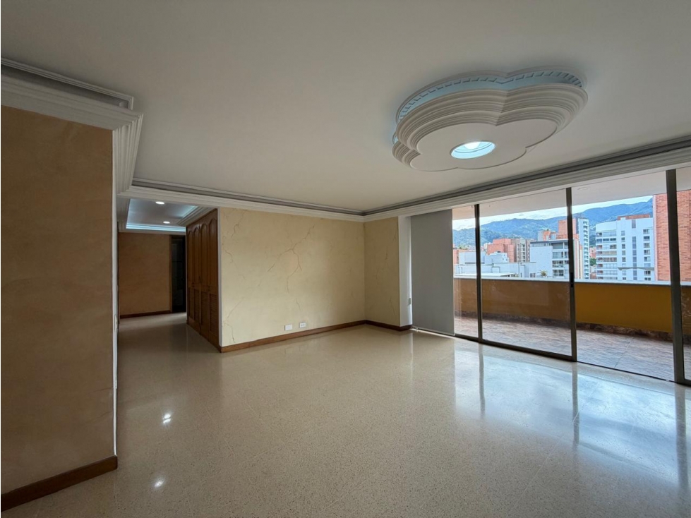 APARTAMENTO EN VENTA / LAURELES — foto 4