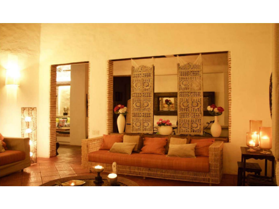 CASA VACACIONAL DE 4 HABITACIONES, 2 PISOS, BARRIO SAN DIEGO-CARTAGENA