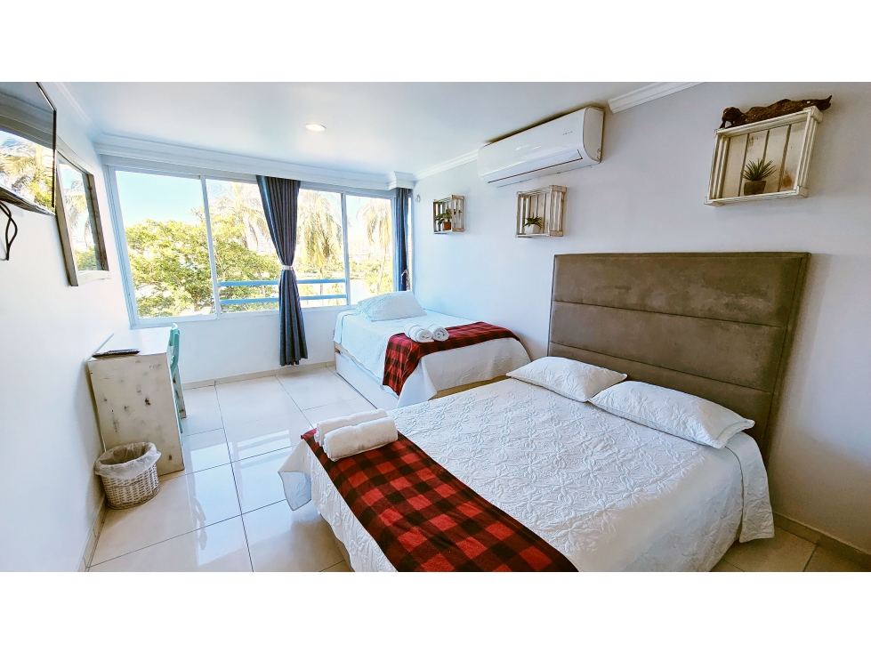 ALQUILER VACACIONAL SENCILLO APARTAMENTO, PISO 2, LAGUITO, CARTAGENA.