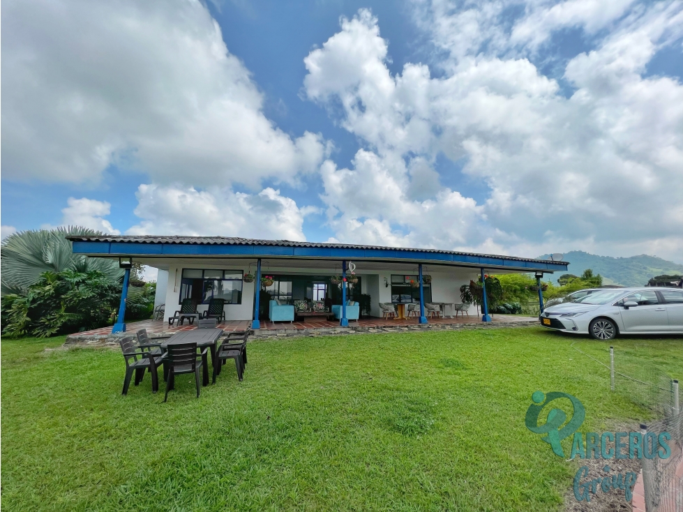 BELLA CASA CAMPESTRE DE 4 HABITACIONES, COMBIA, PEREIRA — foto 2