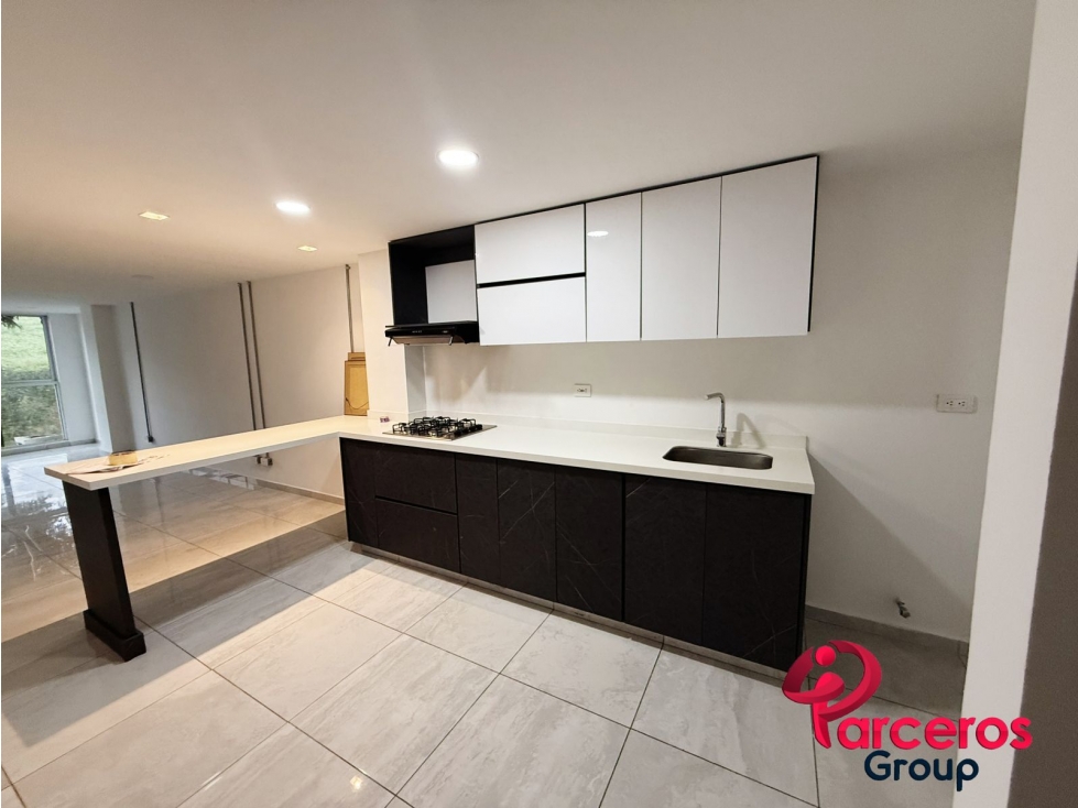APARTAMENTO EN ALQUILER DE 2 HABITACIONES, BARRIO PINARES, PEREIRA — foto 4
