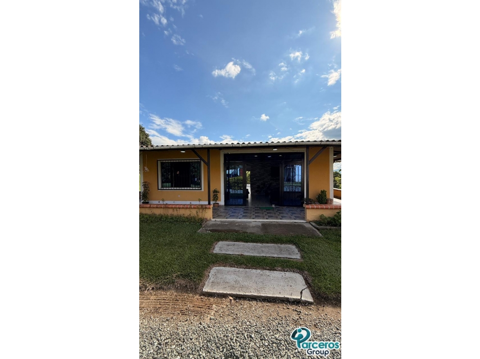 FINCA EN ALQUILER VACACIONAL DE 4 HABITACIONES, MORELIA, PEREIRA — foto 2