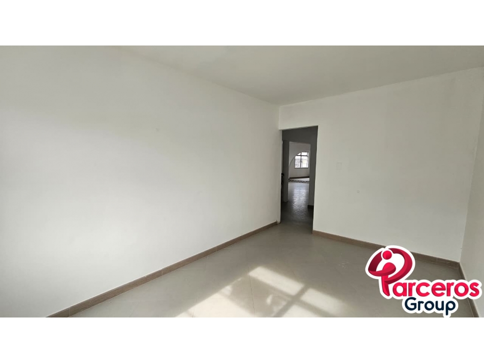 PARCEROS GROUP-AMPLIA CASA DE 6 ESPACIOS, IDEAL PARA OFICINAS, PEREIRA — foto 6