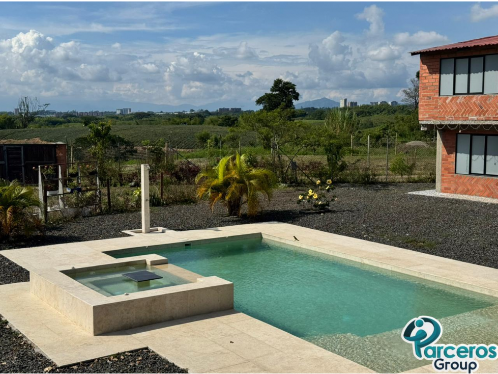 FINCA EN ALQUILER VACACIONAL DE 5 HABITACIONES, 2 PISOS, PEREIRA