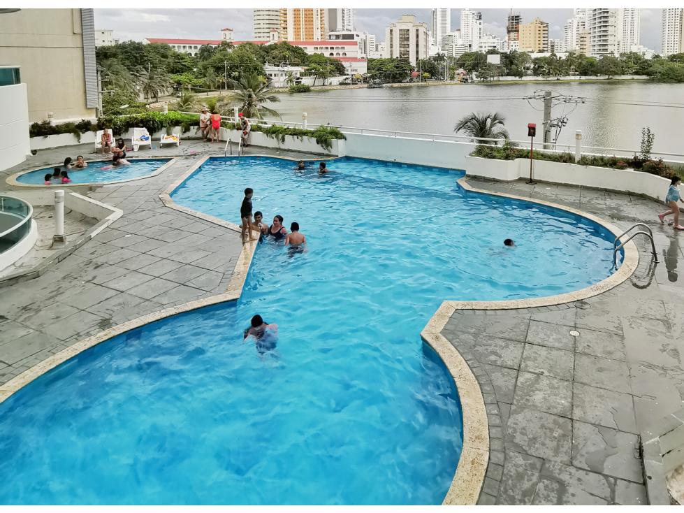 ALQUILER POR DIAS, EXCLUSIVO CON BALCÓN Y HERMOSA VISTA, CARTAGENA.