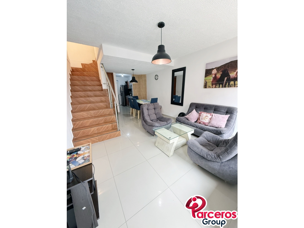 AMPLIA CASA DE 4 HABITACIONES Y 2 PISOS EN LA ITALIA, PEREIRA — foto 4