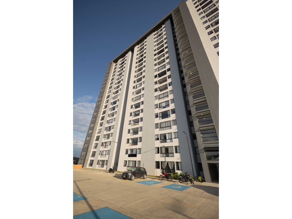 APARTAMENTO EN VENTA DE 2 HABITACIONES, PISO 4, VILLA PALMA, CERRITOS