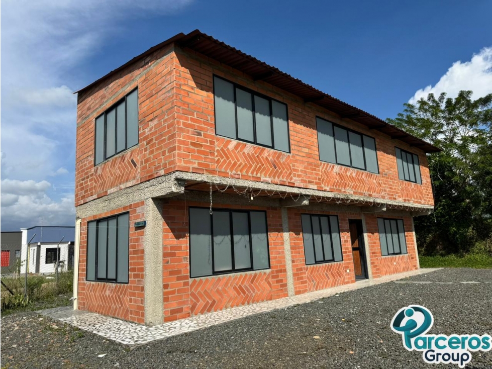 FINCA EN VENTA DE 7 HABITACIONES, 2 PISOS, MORELIA, PEREIRA — foto 2