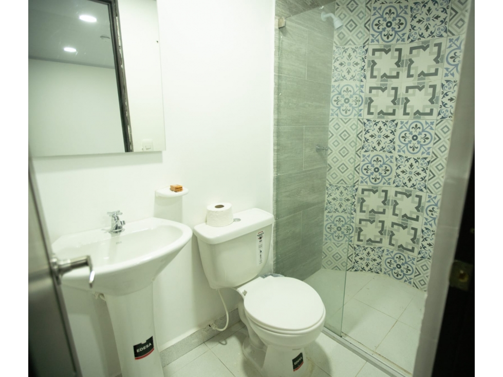 HABITACIÓN CON BAÑO PRIVADO, EN HOTEL CENTRAL, BOCAGRANDE, CARTAGENA - 4