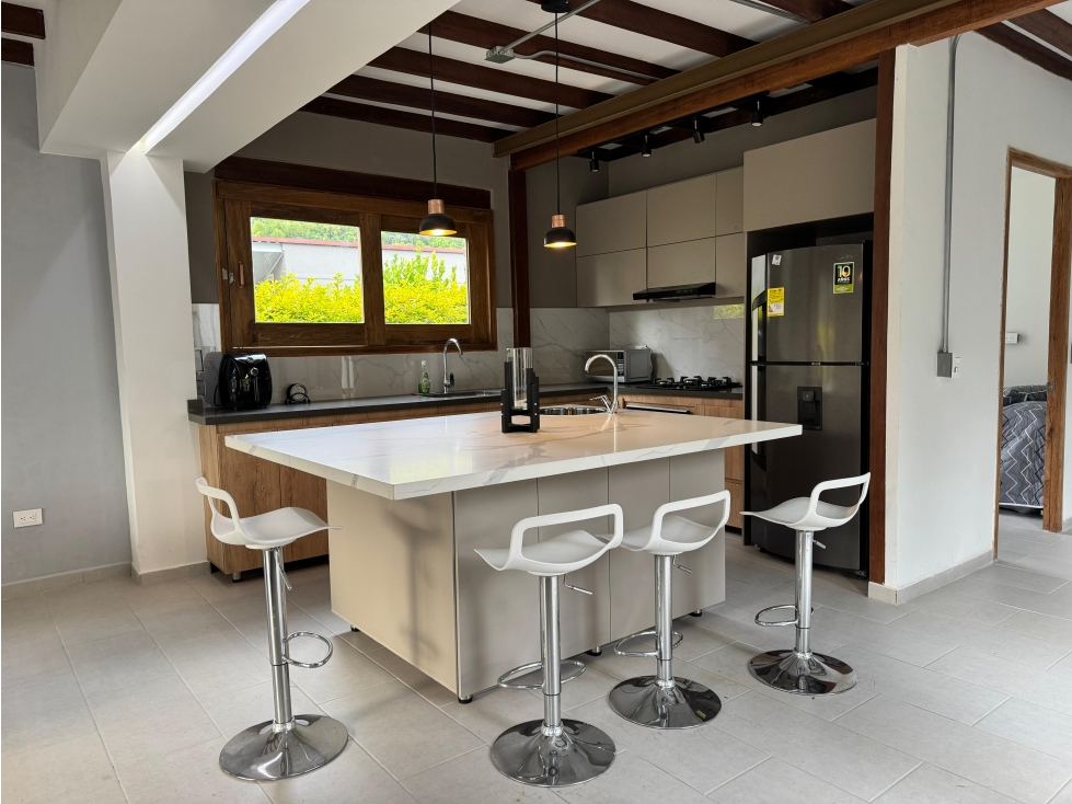 CASA CAMPESTRE DE 5 HABITACIONES Y DOS PISOS, LA FLORIDA — foto 5