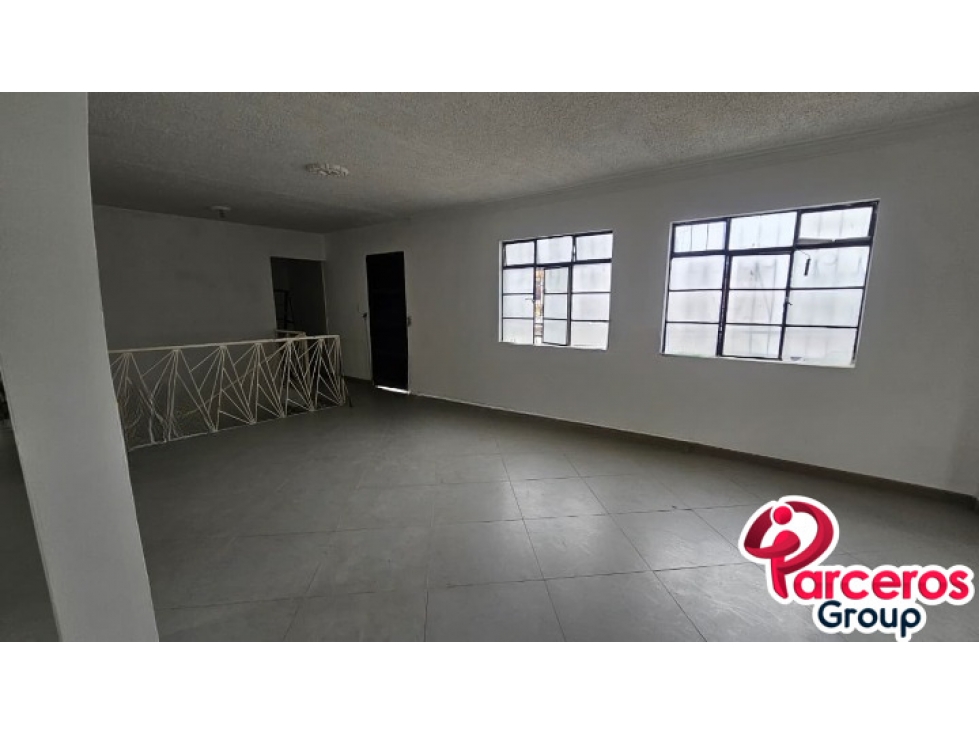 PARCEROS GROUP-AMPLIA CASA DE 6 ESPACIOS, IDEAL PARA OFICINAS, PEREIRA — foto 4