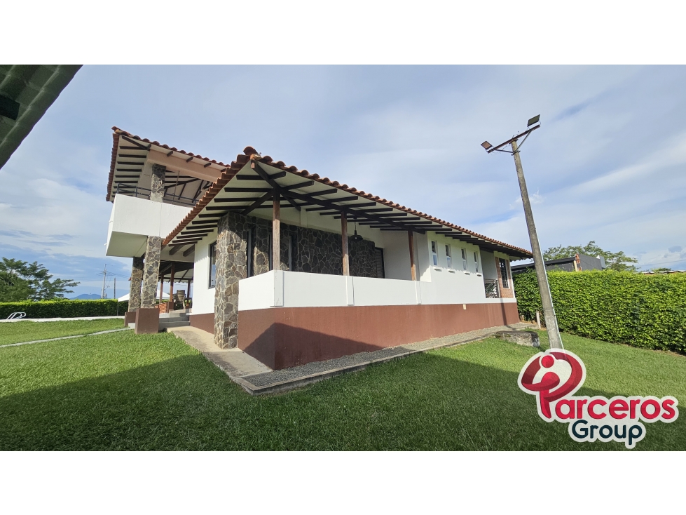 PARCEROS GORUP - FINCA VACACIONAL PARA HASTA 20 PERSONAS, EN MORELIA