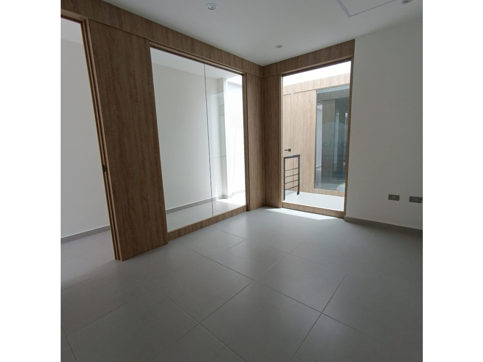 ARRIENDO OFICINAS PARQUE PRINCIPAL LA CEJA ANTIOQUIA - 3