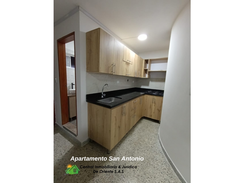CASA + APARTAMENTO EN VENTA SECTOR SAN ANTONIO, LA CEJA