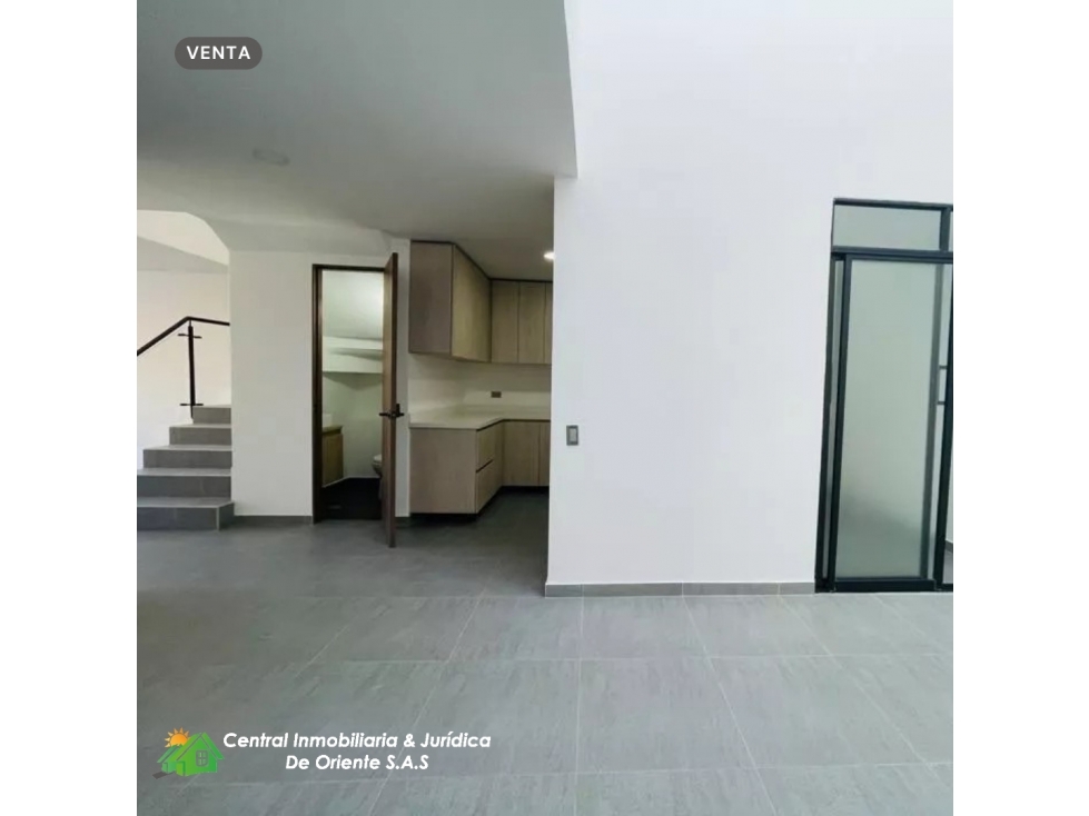 CASA EN VENTA EN UNIDAD CERRADA — foto 2