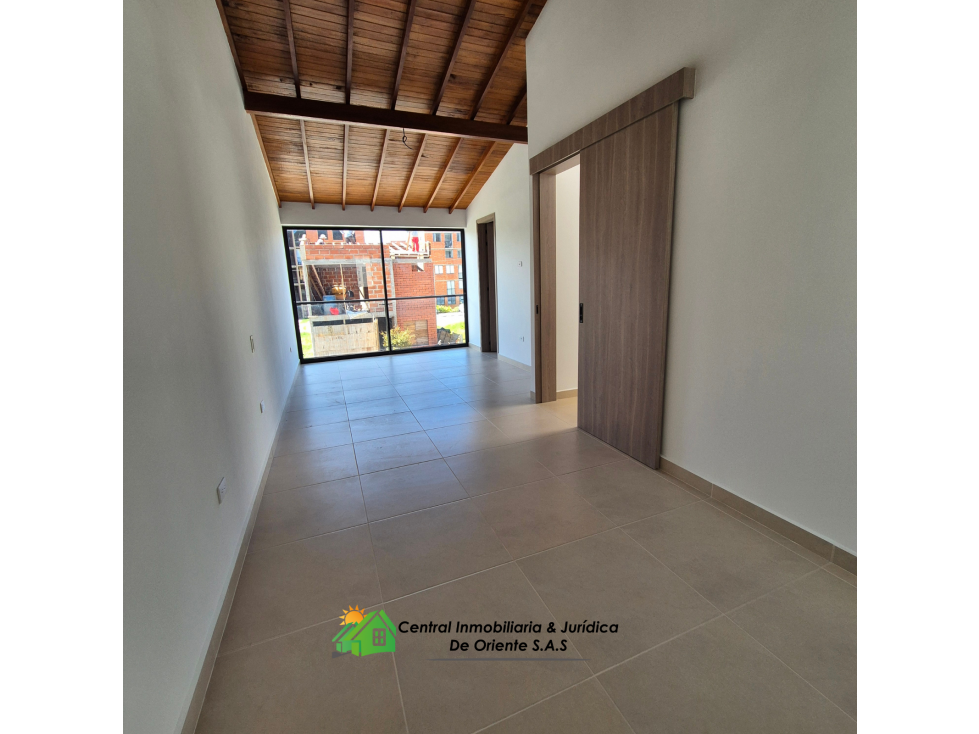 CASA UNIFAMILIAR EN VENTA — foto 2