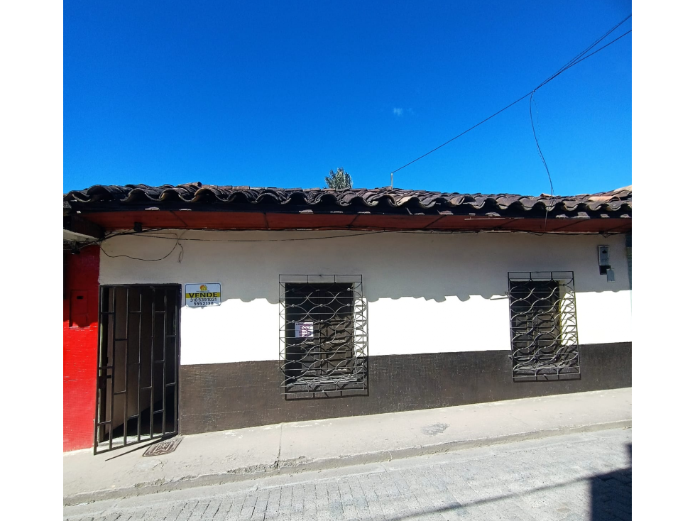 VENDO CASA LOTE EN LA UNIÓN CERCA AL PARQUE PRINCIPAL