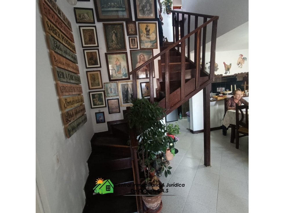 CASA EN VENTA EN LA CEJA EXCELENTE UBICACIÓN CERCA AL HOSPITAL — foto 4